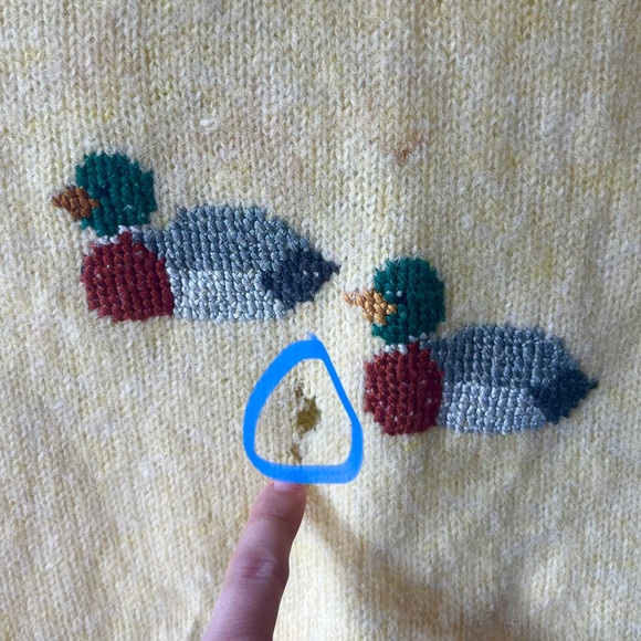 Darling 90’s Lands End Shetland Wool Duck Sweater Made in Scotland - NEEDS TLC! - Picture 3 of 6